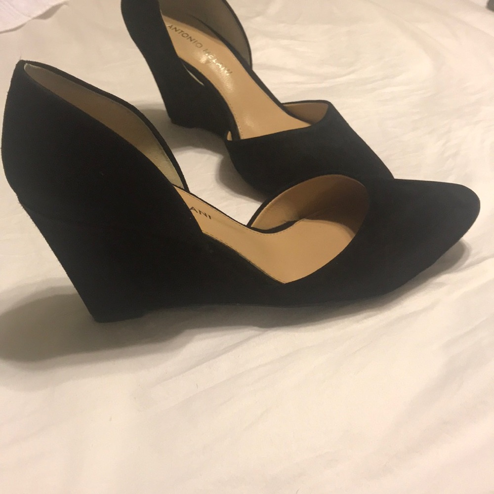 Antonio Milano Black Wedges! NWOT #bossbitch 🤑